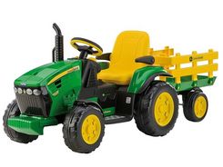 John Deere Ground Force s vlekem