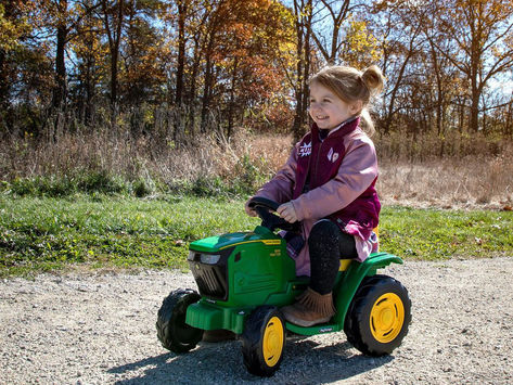 John Deere Mini Tractor 2