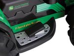 John Deere Ground Force s vlekem 6